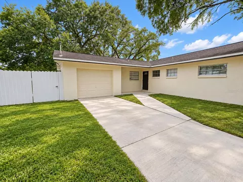 4437 Dolphin Dr, Tampa, FL 33617