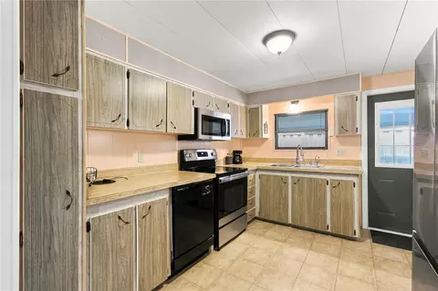104 52nd Avenue Plz E, Bradenton, FL 34203 photo 9
