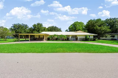 4811 Mac Donald St, Lake Wales, FL 33859