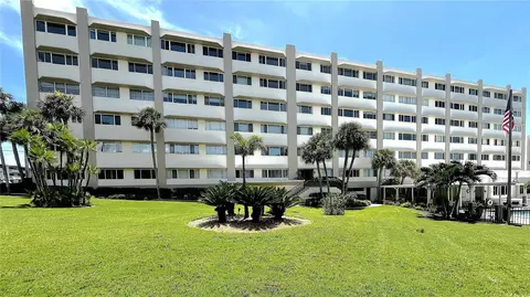 100 Bluff View Dr #211A, Belleair Bluffs, FL 33770