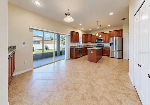 Kitchen - 12130 Streambed Dr, Riverview, FL 33579 photo 1 of 6