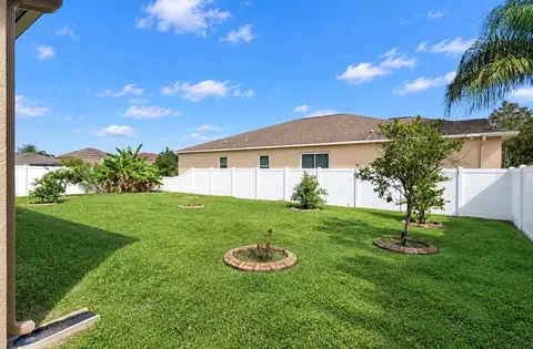 Exterior - 12130 Streambed Dr, Riverview, FL 33579 photo 6 of 11