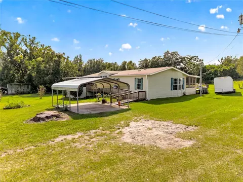 8425 Heather Dr, Zephyrhills, FL 33540