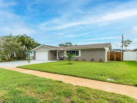 1825 Yale Dr, Clearwater, FL 33765