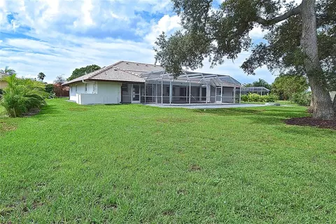 Exterior - 102 Windward Dr, Osprey, FL 34229 photo 9 of 16