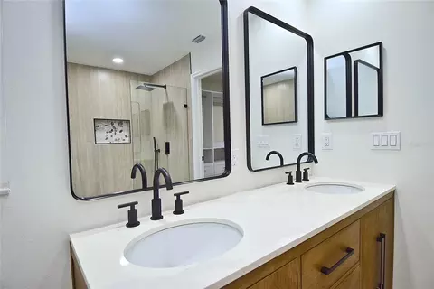 Bath - 102 Windward Dr, Osprey, FL 34229 photo 1 of 8