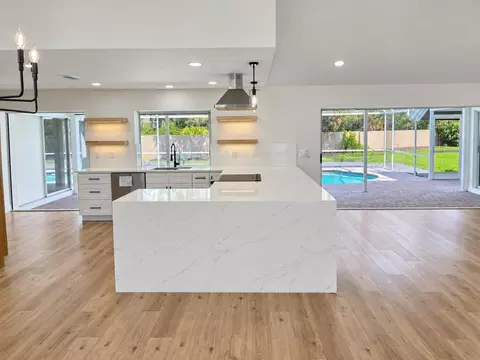 Kitchen - 102 Windward Dr, Osprey, FL 34229 photo 2 of 5