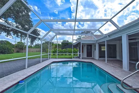 Exterior - 102 Windward Dr, Osprey, FL 34229 photo 5 of 16
