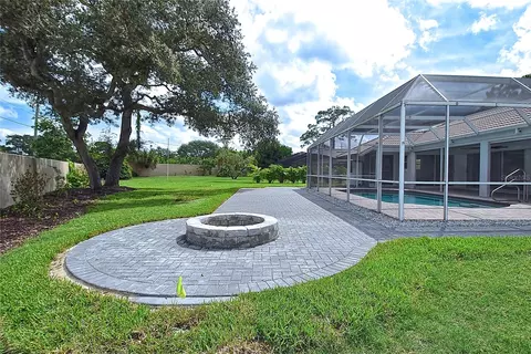 Exterior - 102 Windward Dr, Osprey, FL 34229 photo 7 of 16