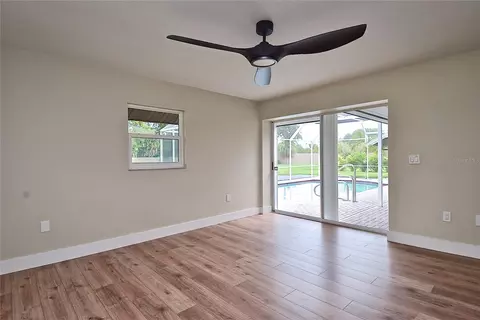 Bedroom - 102 Windward Dr, Osprey, FL 34229 photo 1 of 2