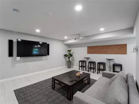 Living - 102 Windward Dr, Osprey, FL 34229 photo 4 of 4