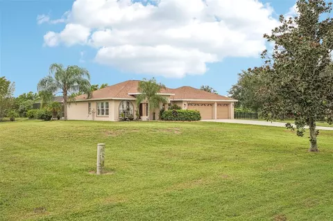 Exterior - 18115 Howling Wolf Run, Parrish, FL 34219 photo 7 of 14
