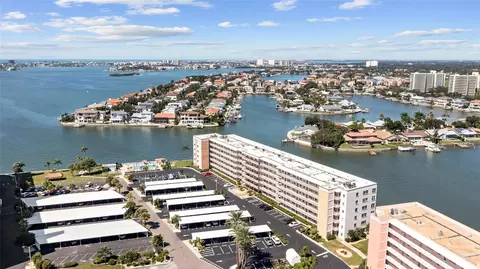 6075 Shore Blvd S #411, Gulfport, FL 33707
