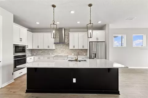 Kitchen - 5129 Chattahoochee Bnd, Saint Cloud, FL 34771 photo 2 of 5