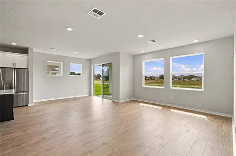 Living - 5129 Chattahoochee Bnd, Saint Cloud, FL 34771 photo 4 of 5
