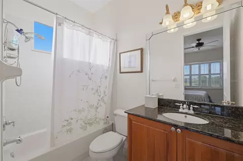 Bath - 19153 Geraci Rd, Lutz, FL 33558 photo 4 of 5