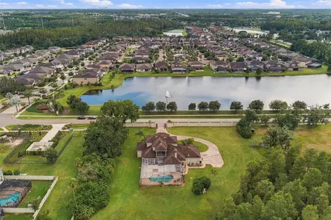View/Area - 19153 Geraci Rd, Lutz, FL 33558 photo 5 of 10