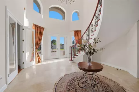 Entry Way - 19153 Geraci Rd, Lutz, FL 33558 photo 3 of 5