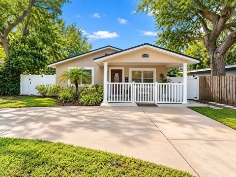 2429 Park St N, Saint Petersburg, FL 33710