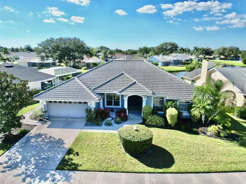 5829 Carriage Dr, Sarasota, FL 34243