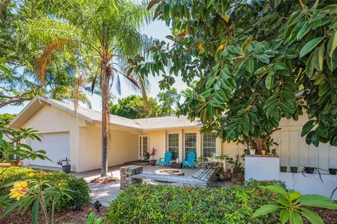 520 Sandy Hook Rd, Palm Harbor, FL 34683