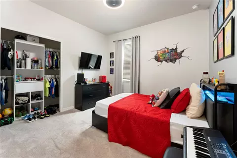 Bedroom - 18486 Rococo Rd, Spring Hill, FL 34610 photo 2 of 4