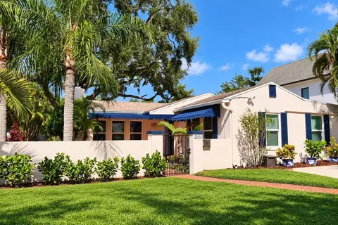 2633 W Sunset Dr, Tampa, FL 33629