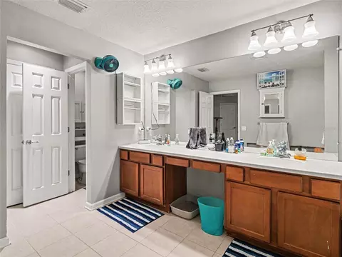 Bath - 10007 58th St E, Parrish, FL 34219 photo 2 of 4