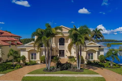 2056 Cove Trce, Palm Harbor, FL 34685