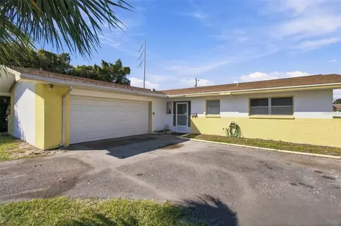 1504 Nursery Rd, Clearwater, FL 33756