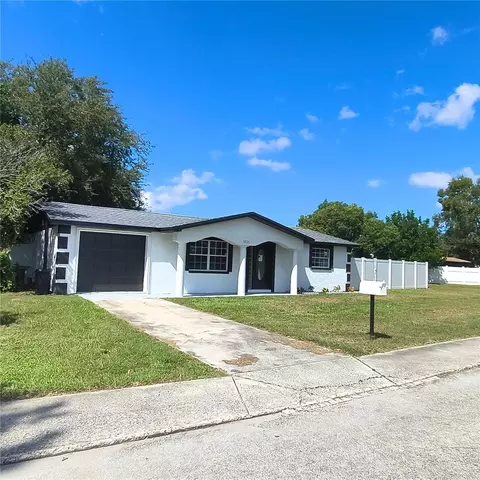 10131 Old Orchard Ln, Port Richey, FL 34668
