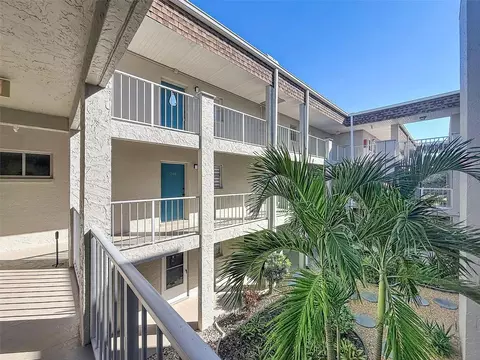 1520 Glen Oaks Dr E #244, Sarasota, FL 34232