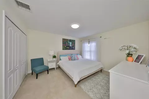Bedroom - 13914 Chalk Hill Pl, Riverview, FL 33579 photo 4 of 10