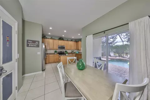 Dining - 13914 Chalk Hill Pl, Riverview, FL 33579 photo 4 of 6