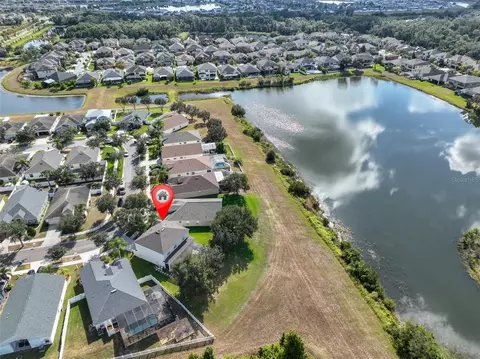 View/Area - 13914 Chalk Hill Pl, Riverview, FL 33579 photo 5 of 6