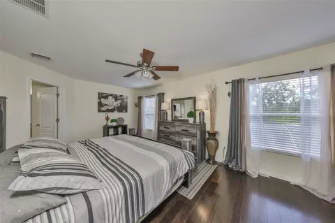 Bedroom - 13914 Chalk Hill Pl, Riverview, FL 33579 photo 1 of 10