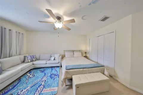 Bedroom - 13914 Chalk Hill Pl, Riverview, FL 33579 photo 8 of 10