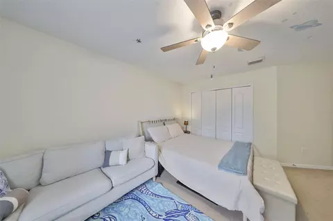Bedroom - 13914 Chalk Hill Pl, Riverview, FL 33579 photo 9 of 10