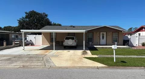 4814 Bonita Vista Dr, Tampa, FL 33634