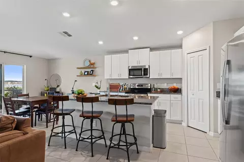 Kitchen - 31713 Sun Kettle Loop, Wesley Chapel, FL 33545 photo 3 of 5