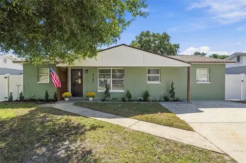 8168 82nd Ave, Seminole, FL 33777