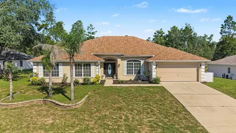 31 Grass St, Homosassa, FL 34446