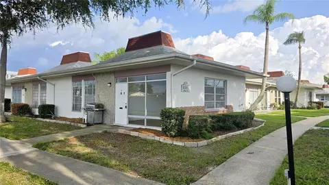 4365 Tahitian Gardens Cir #E, Holiday, FL 34691