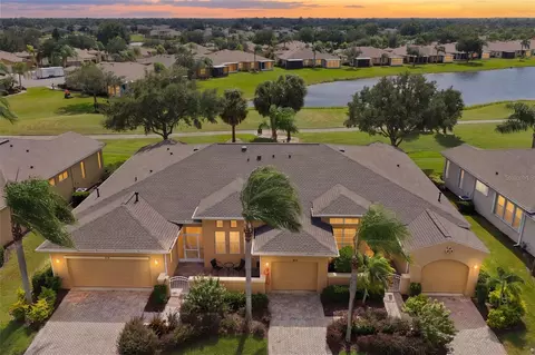 2418 Kensington Greens Dr #9, Sun City Center, FL 33573
