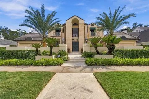 924 S Golf View St, Tampa, FL 33629