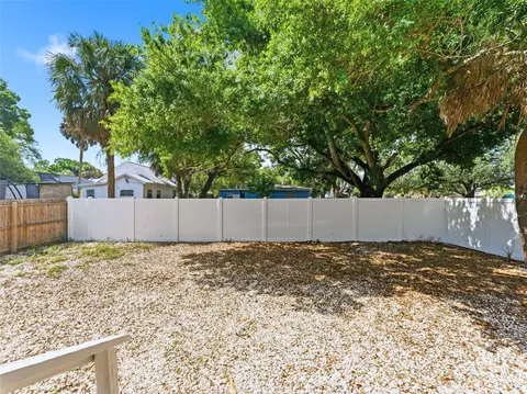 Exterior - 1740 W Cherry St, Tampa, FL 33607 photo 2 of 3