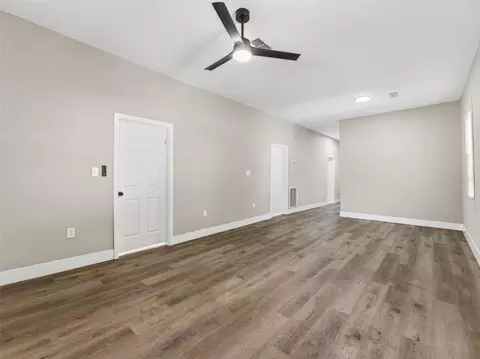 Living - 1740 W Cherry St, Tampa, FL 33607 photo 2 of 4