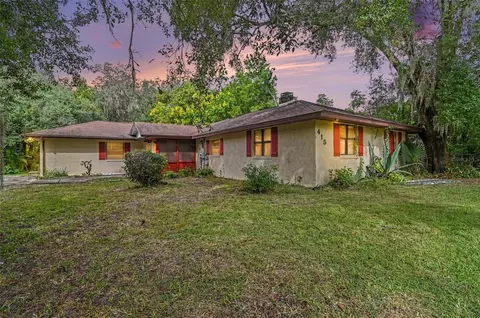 415 Thomas Ave, Leesburg, FL 34748