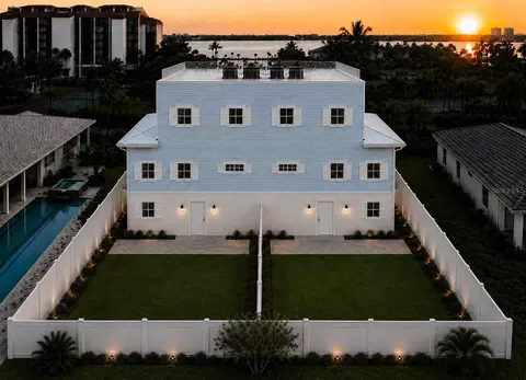 7045 Hibiscus Ave #2, South Pasadena, FL 33707
