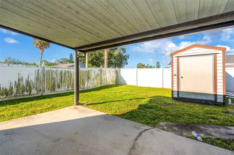 Exterior - 1002 Pine Ridge Cir, Brandon, FL 33511 photo 12 of 13